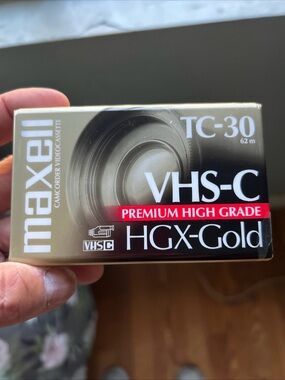 Maxell VHS-C HGX-Gold TC-30 Premium High Grade Camcorder Tape (Gold)